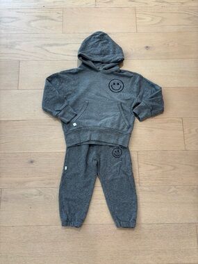 Childhoods clothings grey smiley face sweatshirt set, size 3T